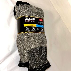 Workwear Gildan men’s crew 2 pair NWT 6-12 shoe size balck/white heavy duty